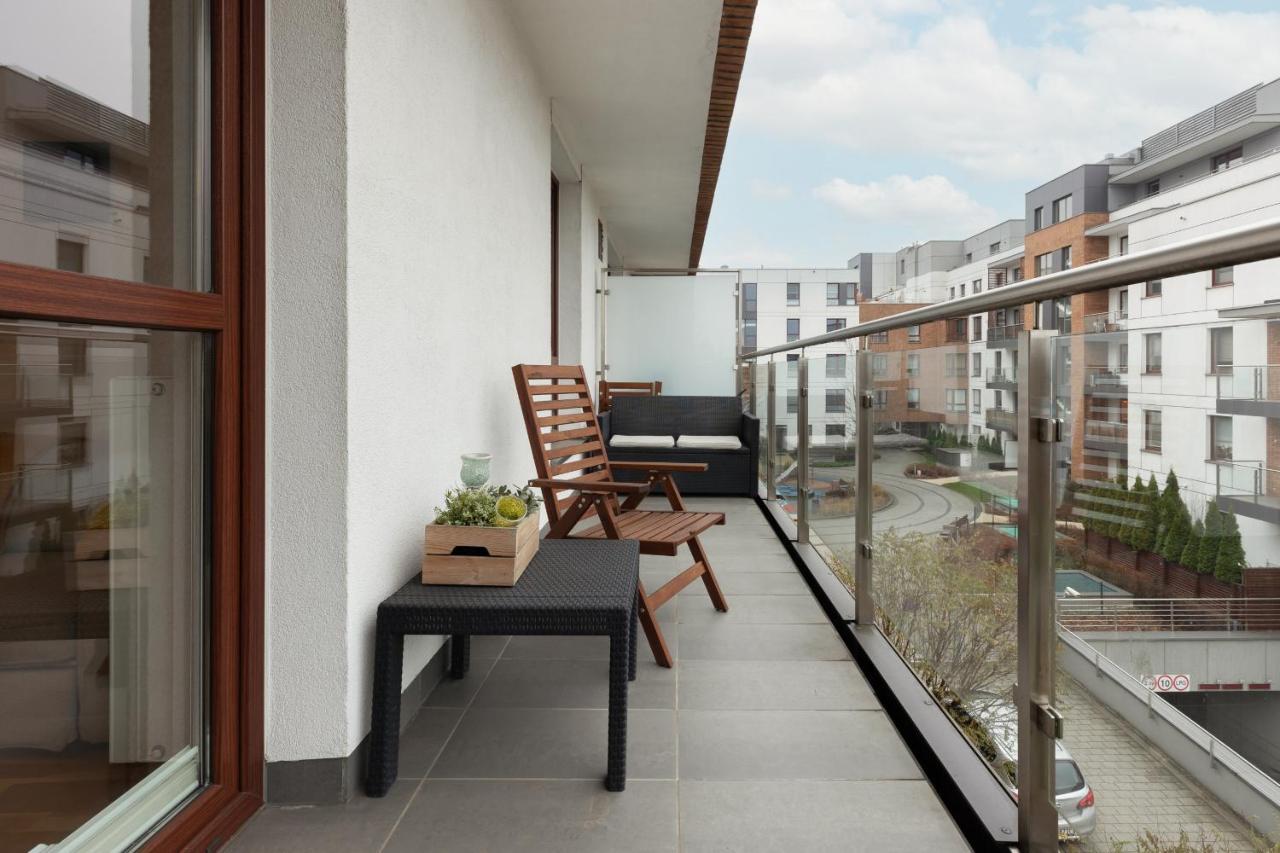 Bemowo Modern Dywizjonu 303 By Renters Warsaw