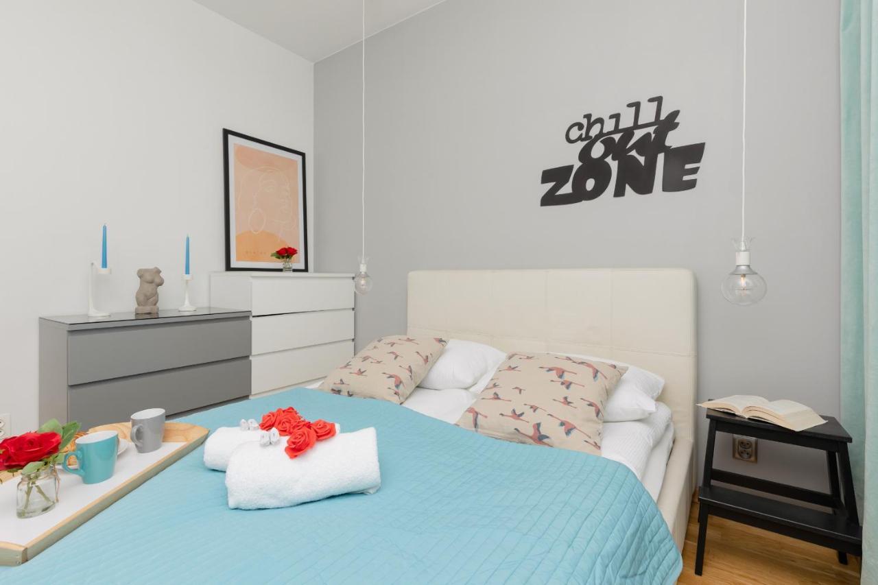 Bemowo Modern Dywizjonu 303 By Renters *