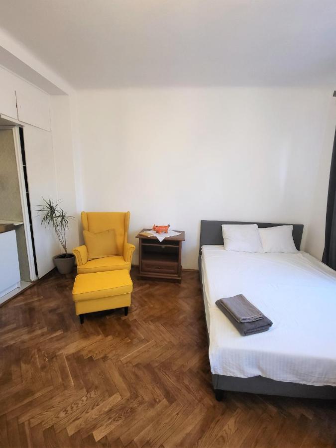 Koszykowa Near Central Station Bed & Breakfast Warsaw