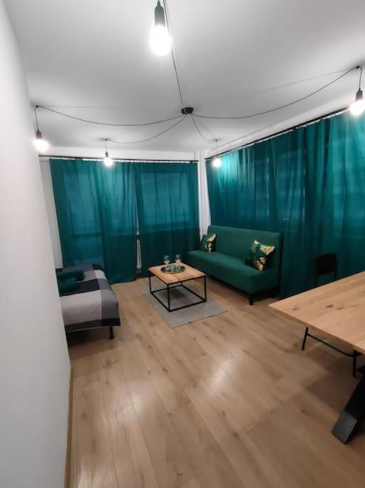 Apartament Szmaragdowy Centrum Apartment *