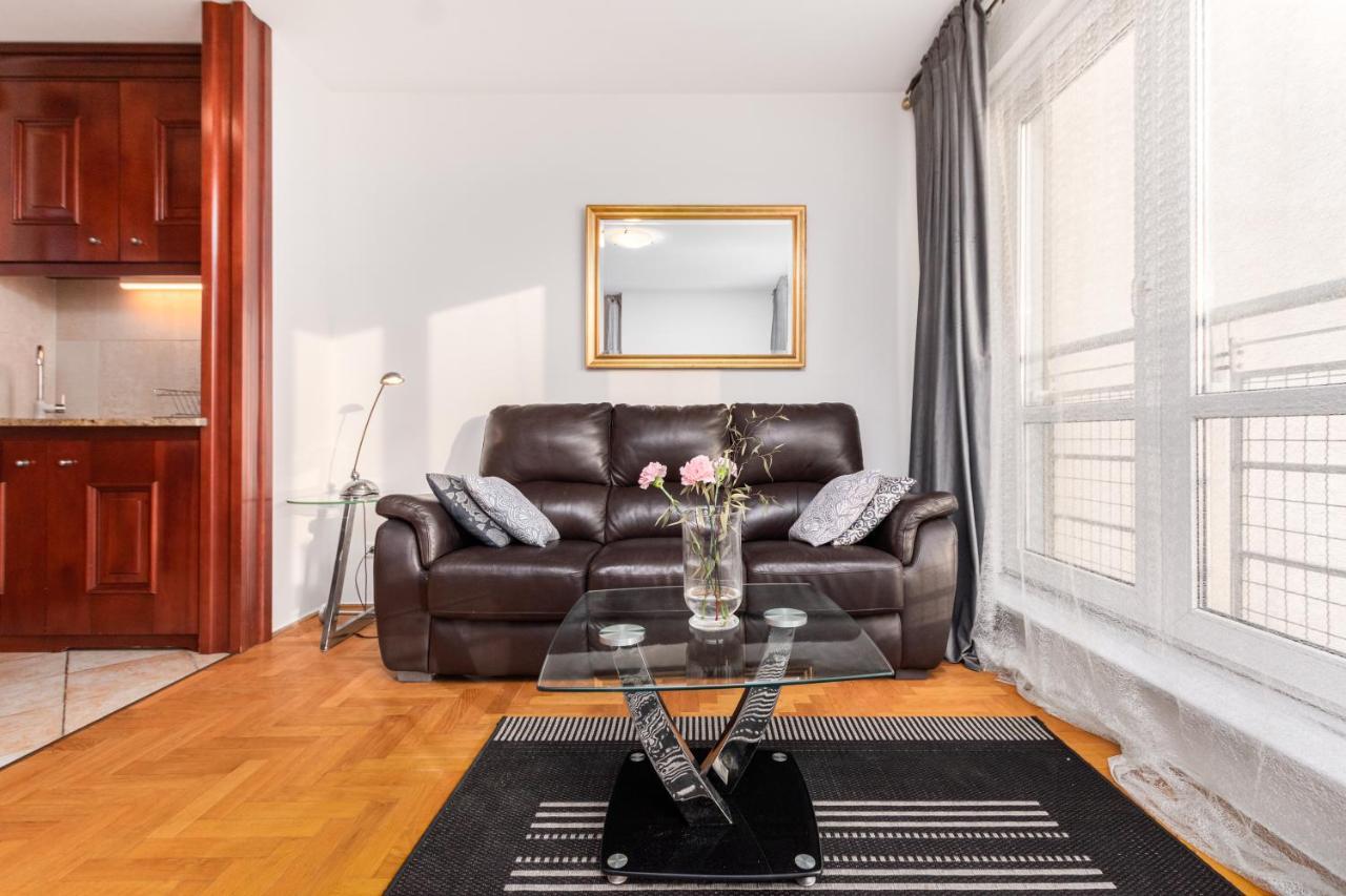 Apartment Al.jana Pawla Ii 80 By Homeprime Warsaw