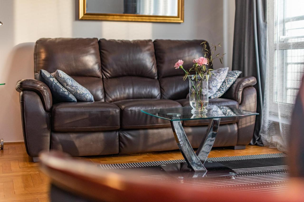 Apartment Al.jana Pawla Ii 80 By Homeprime *