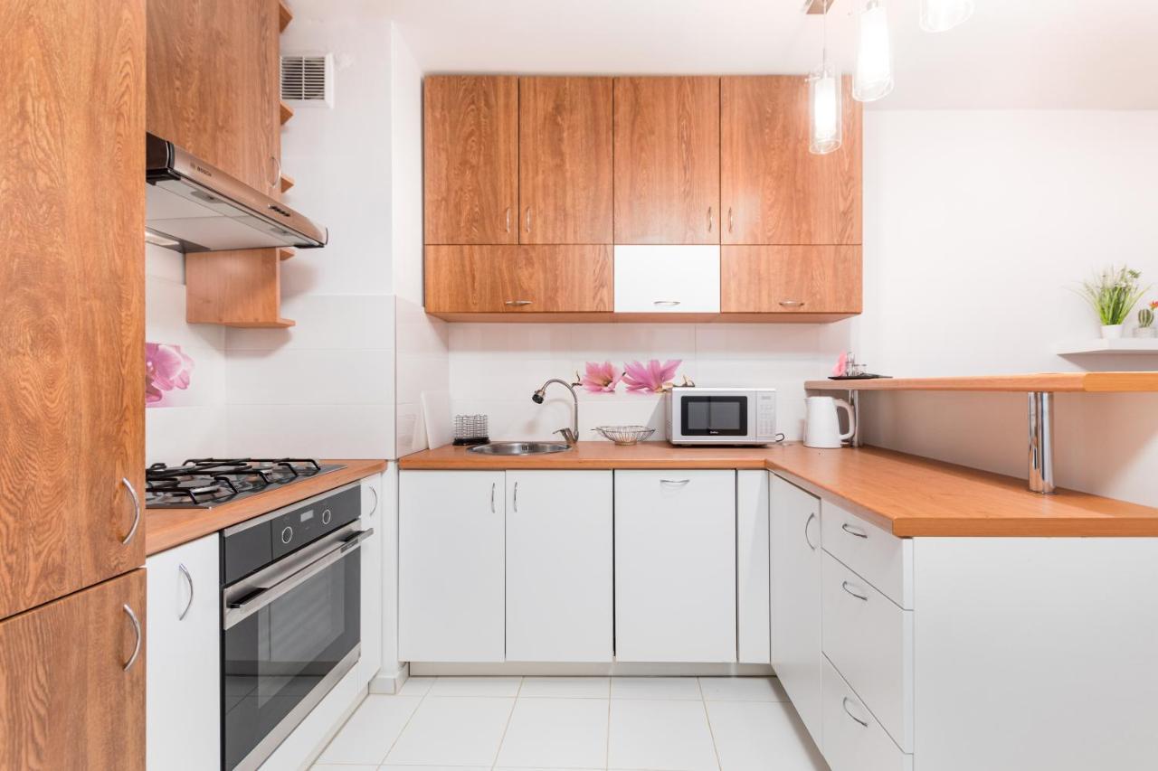 Wiartel 8 By Homeprime Apartment Warsaw