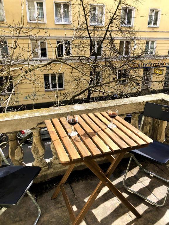 Wilcza 54: Private With Balcony * Warsaw