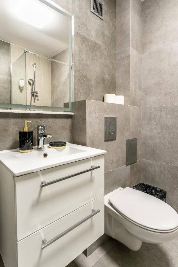 Apartment Bright And Cozy- Golden Apartments- Center&k2 *