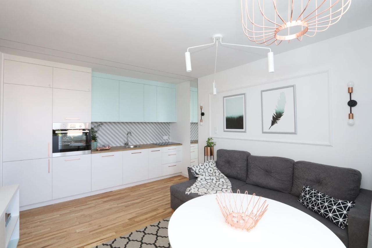 Homestay Romaszewskiego Zoliborz Bedroom Pokoj Metro *