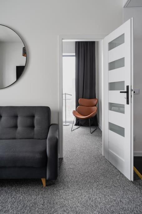 Apartment Concierge Expo Xxi