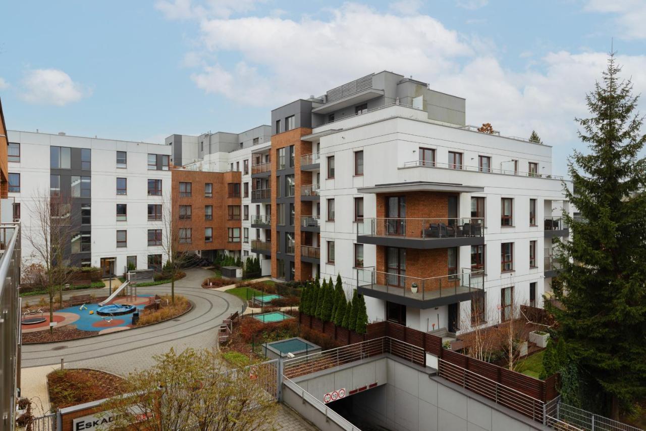 Bemowo Modern Dywizjonu 303 By Renters * Warsaw