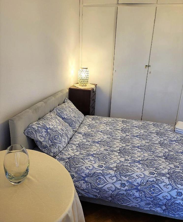 Koszykowa Near Central Station Bed & Breakfast
