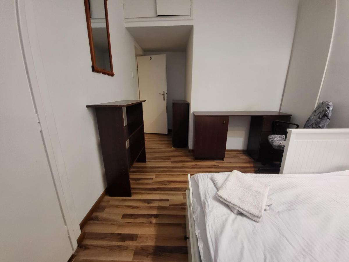 Bed & Breakfast Koszykowa Near Central Station
