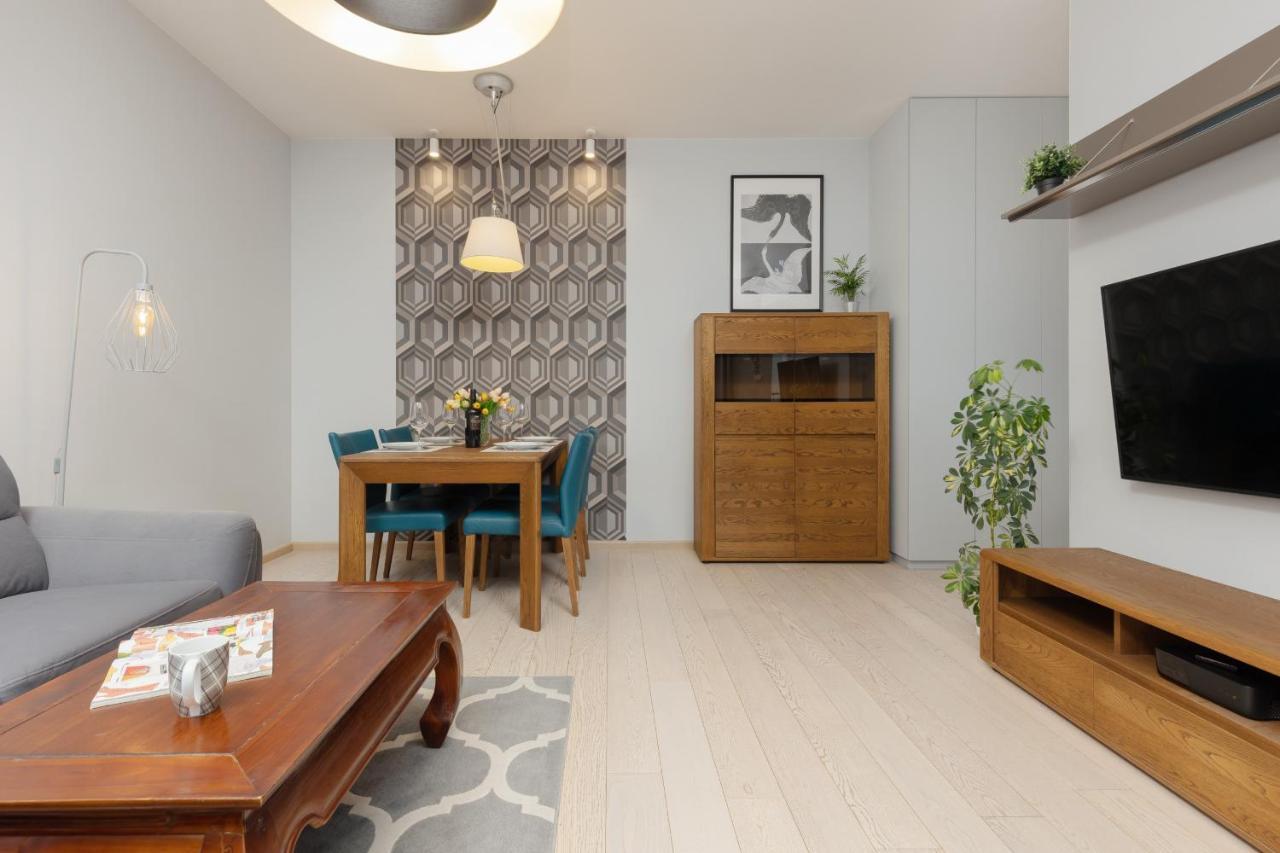 Mokotow Chodkiewicza By Renters Warsaw
