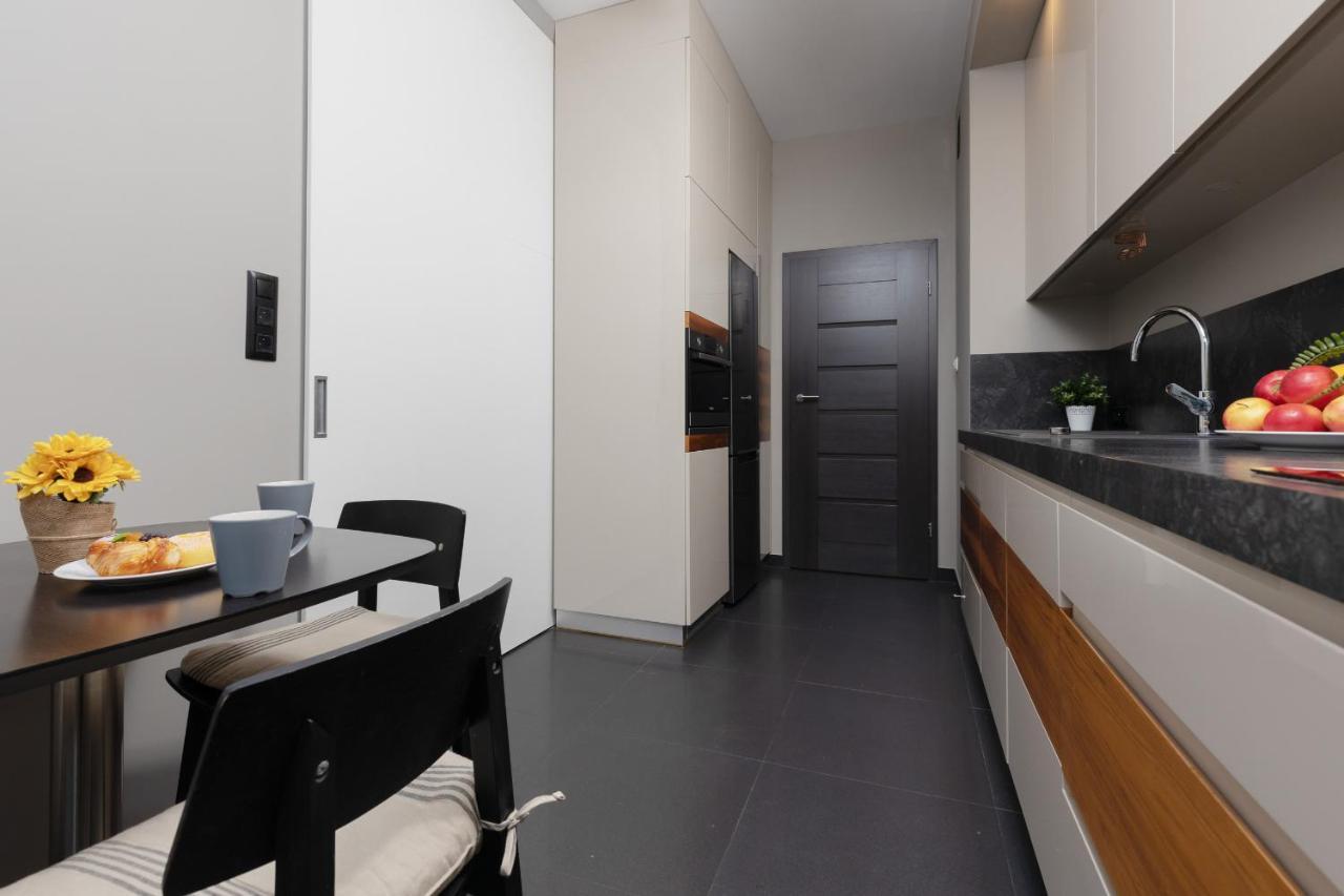 Mokotow Chodkiewicza By Renters Apartment