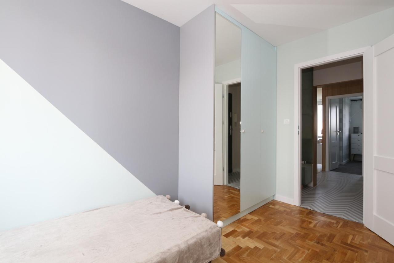 Homestay Romaszewskiego Zoliborz Bedroom Pokoj Metro