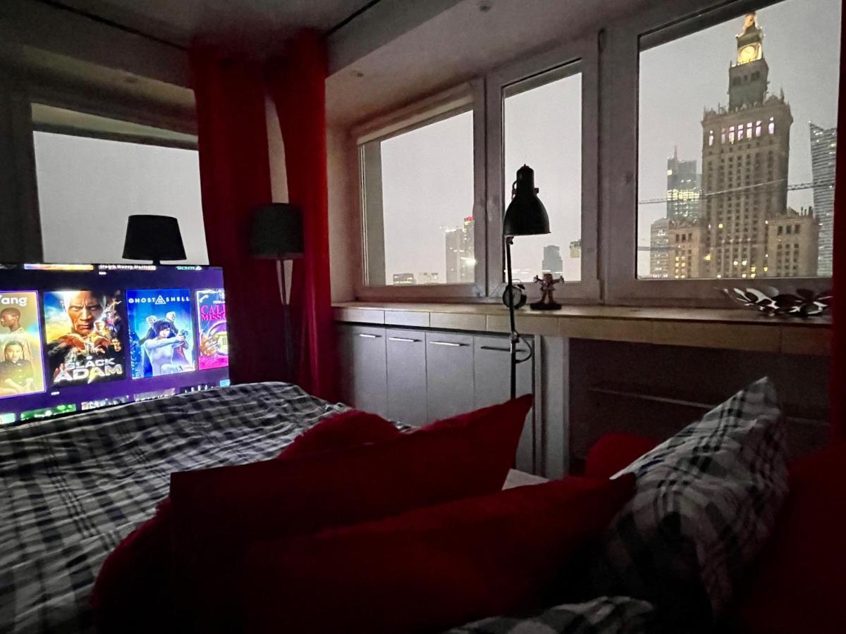 Metro Wifi 300mbs 65'tv Netflix Hbo Appletv+ Warschau