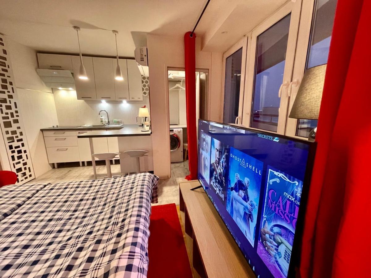 Metro Wifi 300mbs 65'tv Netflix Hbo Appletv+ Apartment *