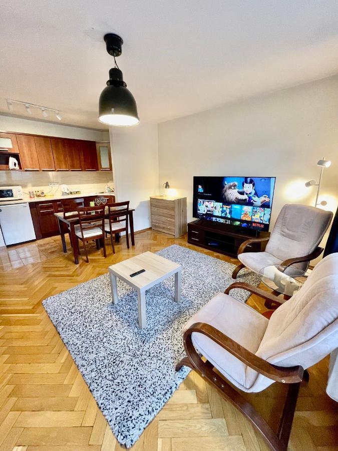 Raven Metro Fast Wifi 70'tv Netflix Hbomax Appletv Apartment *