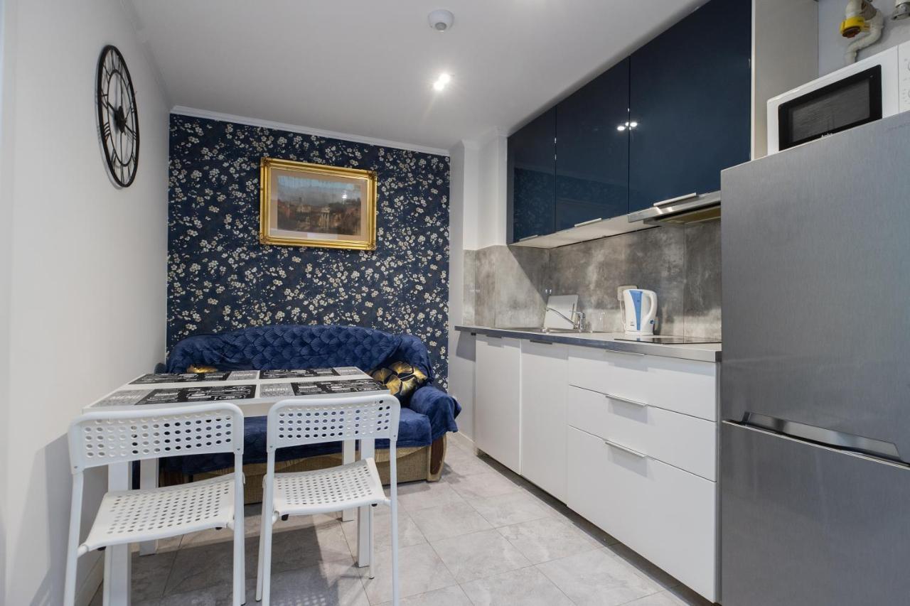 Apartament Unitapartaments Short Rent In By Metro Station Rondo Onz With 3bedrooms 23 Warszawa