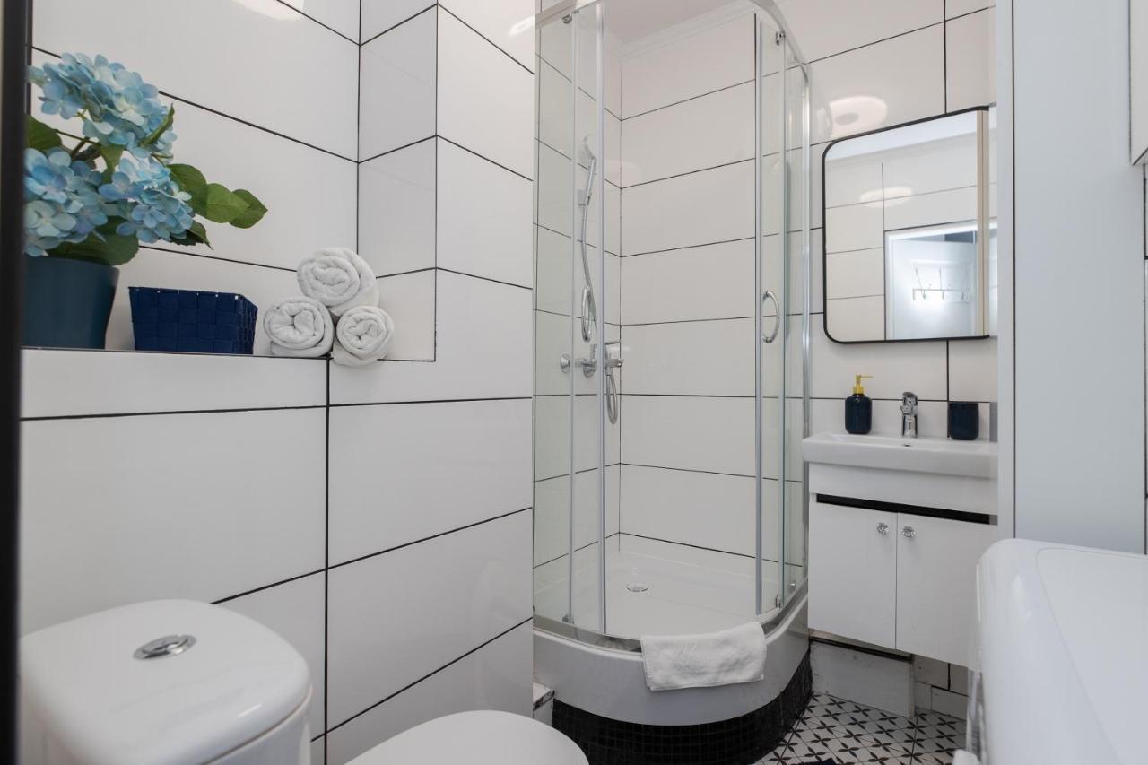 Unitapartaments Short Rent In By Metro Station Rondo Onz With 3bedrooms 23 *
