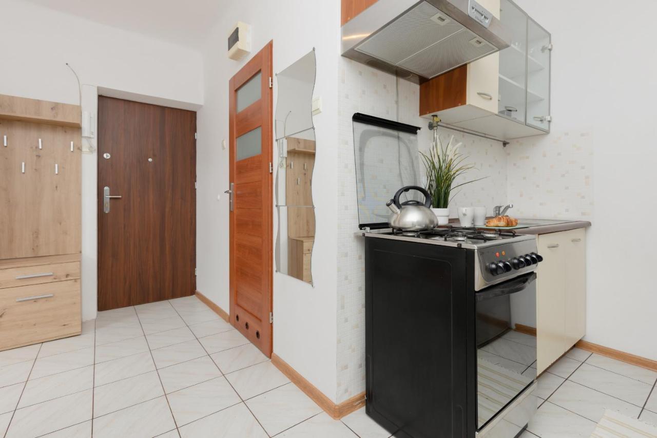 Airport Studio Astronautow With Balcony By Renters * Warsaw