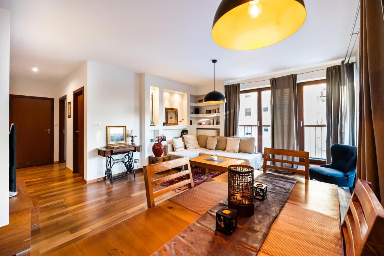 Bemowo Green Wood Apartment *