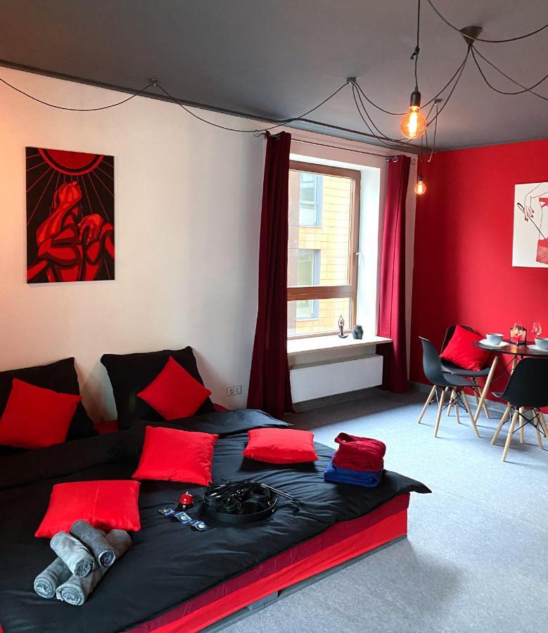 Love In The Heart Of Apartment *