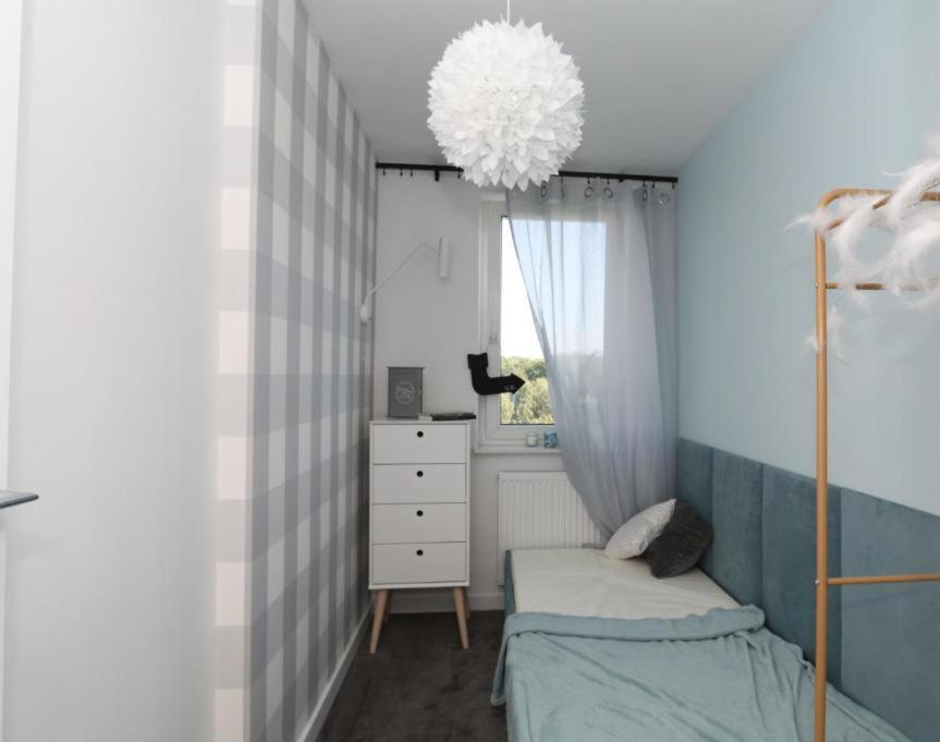 Homestay Romaszewskiego Zoliborz Bedroom Pokoj Metro