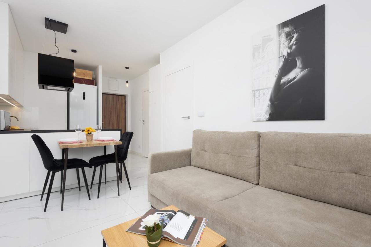 Rakow Szczesliwicki Park By Renters *
