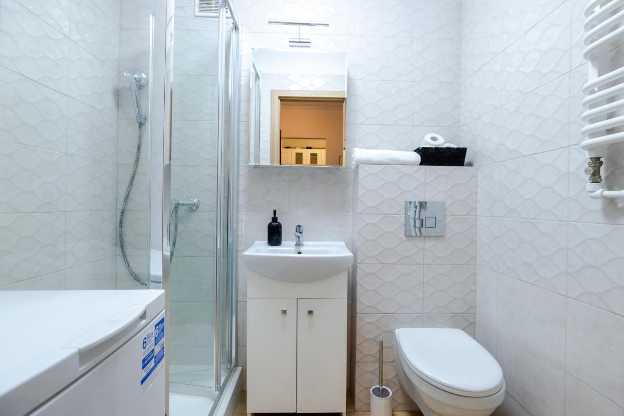 23 Unit Miniapartments Szpital Banacha Ochota Moldawska * Warsaw
