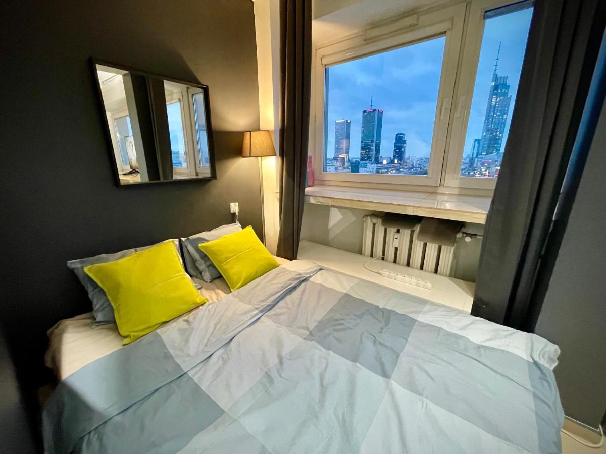 Sawa 2xmetro Wifi 500 Mbs 50'tv Netflix Hbo Appletv+ Apartment Warsaw