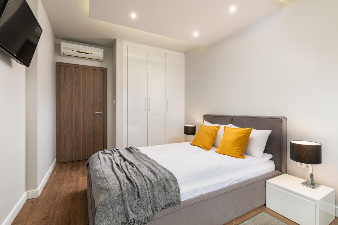 W Rent Like - Oxygen Wronia 45 * Warsaw