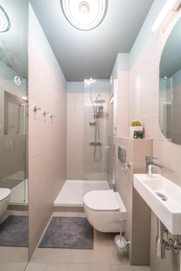 Fala Metro Sgh Klub Stodola Parking Parkview Fast Wifi Apartment *