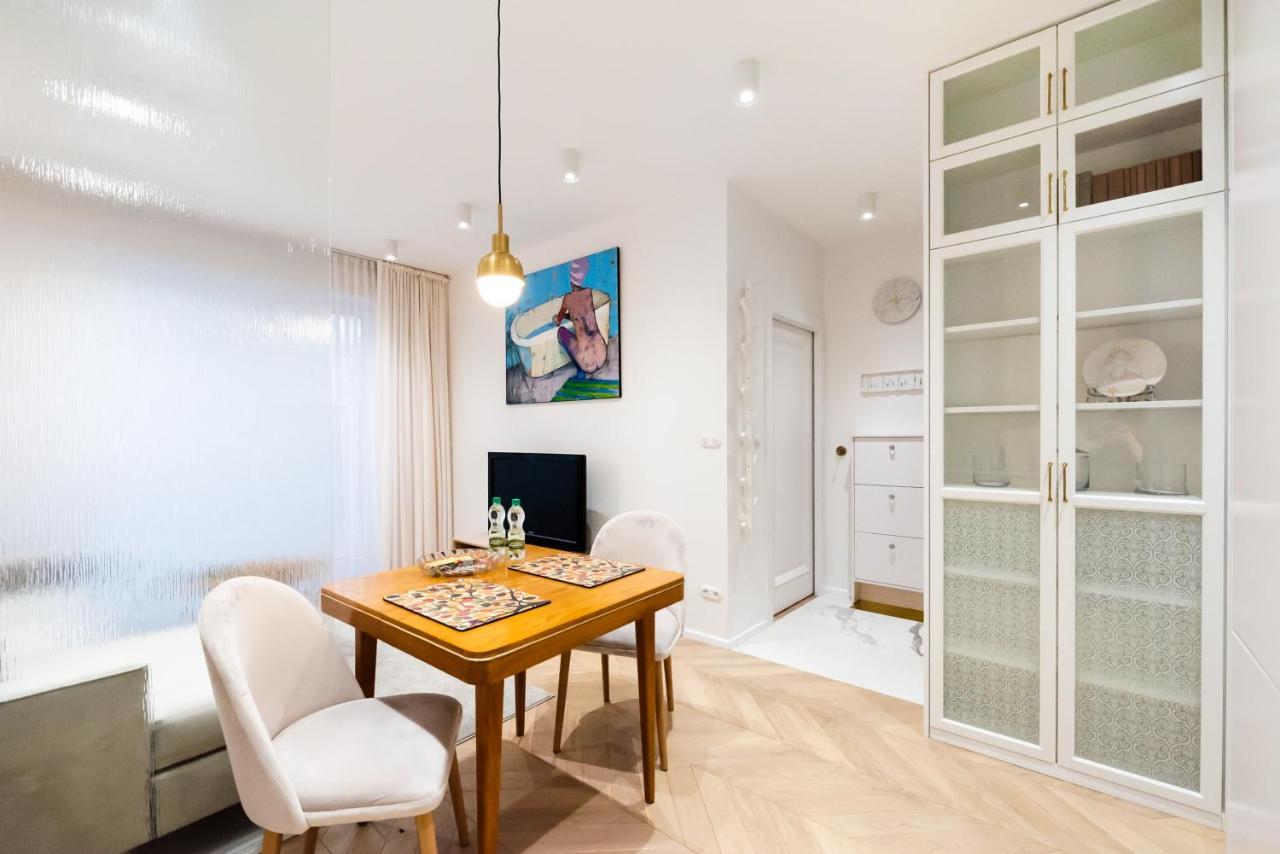Apartment Eko Park Abdank White Warschau