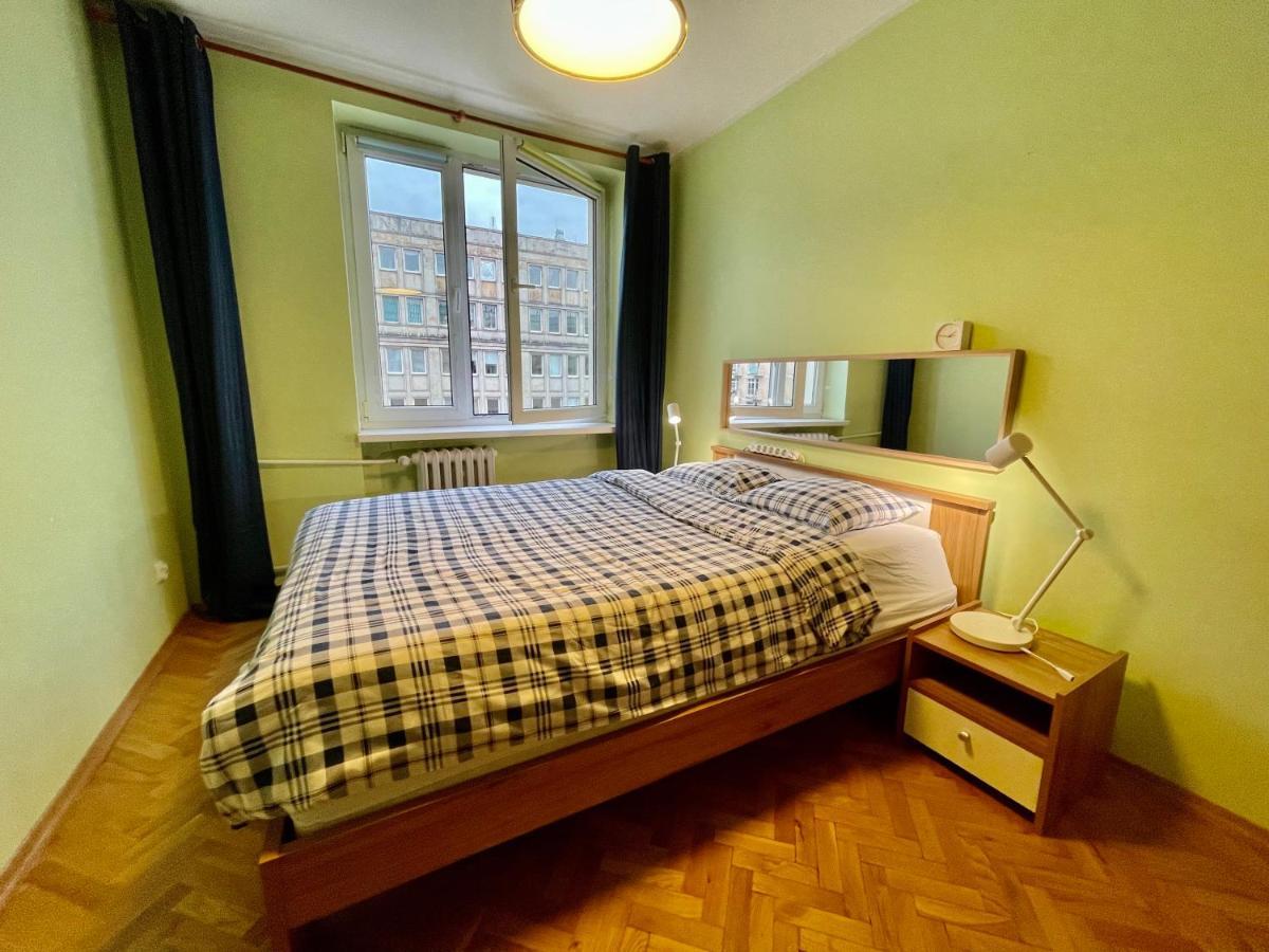 Apartment Raven Metro Fast Wifi 70'tv Netflix Hbomax Appletv