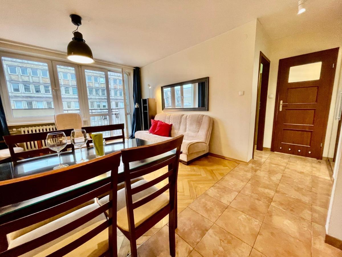 Raven Metro Fast Wifi 70'tv Netflix Hbomax Appletv Apartment