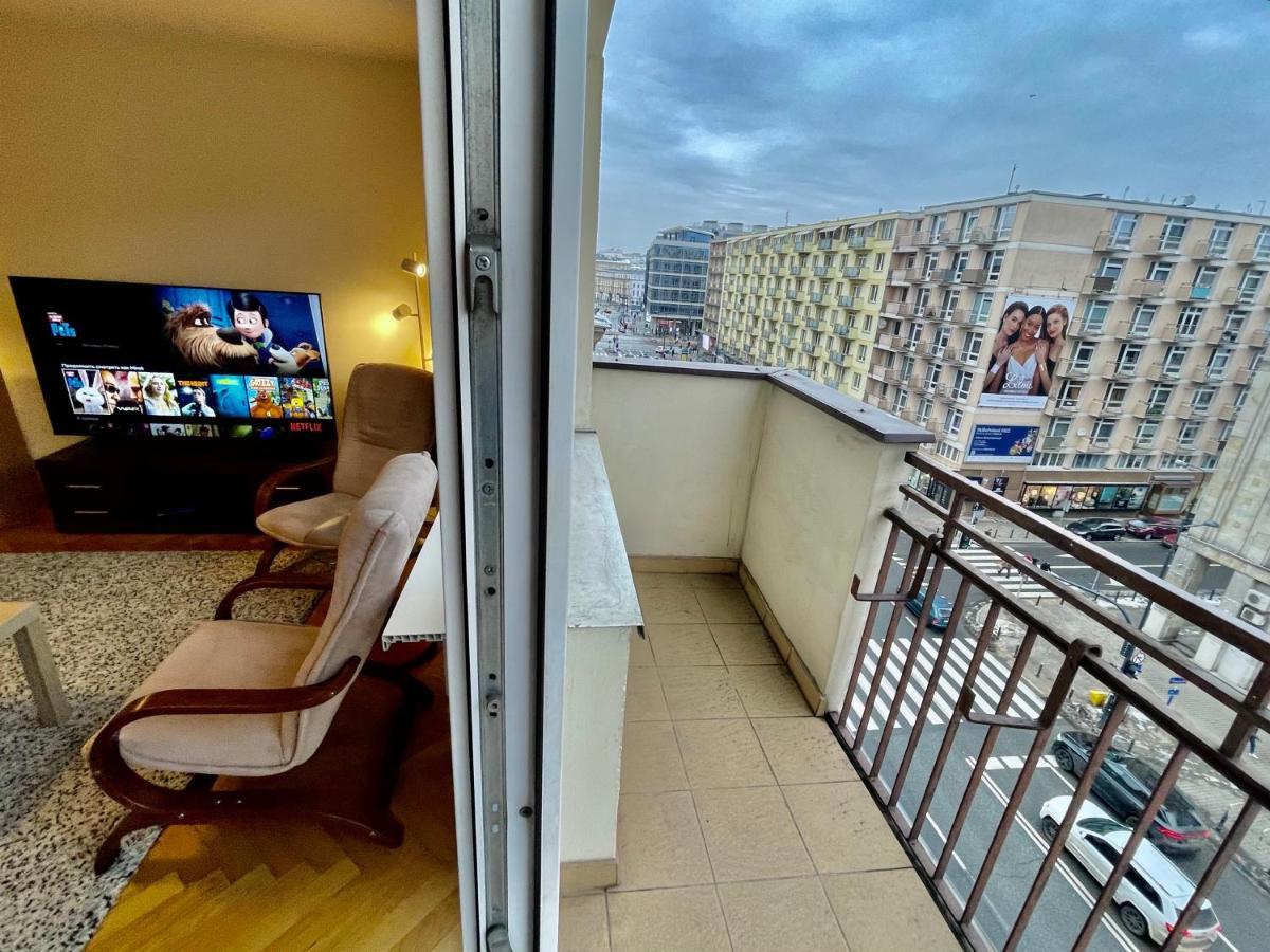 Raven Metro Fast Wifi 70'tv Netflix Hbomax Appletv Apartment Warsaw