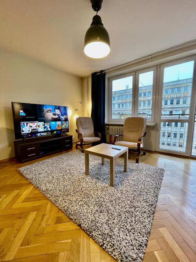 Raven Metro Fast Wifi 70'tv Netflix Hbomax Appletv Apartment