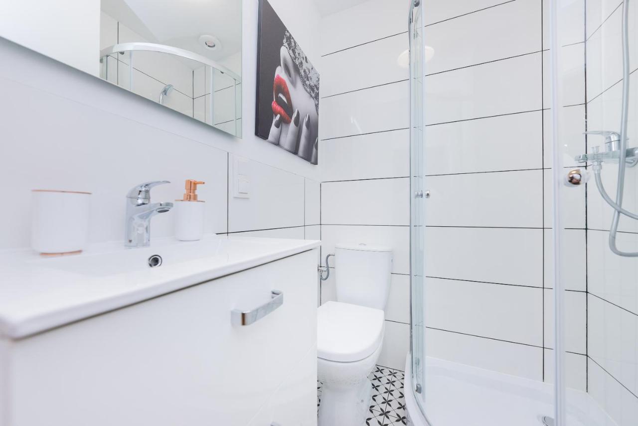 Unit By Metro Rondo Onz Short Rent Idealne Na W Warszawie Warsaw