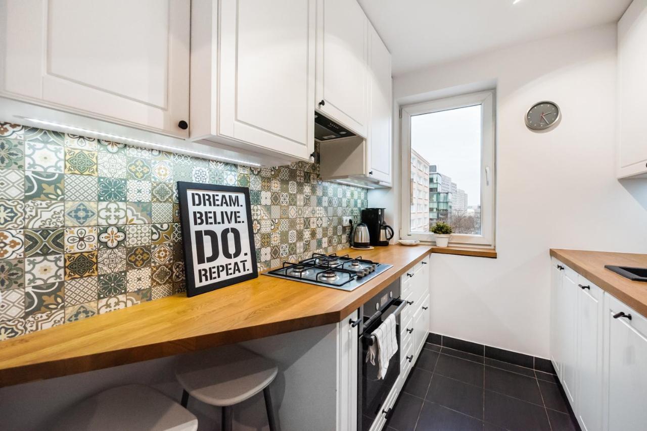 Metro Swietokrzyska Boho Aesthetic Apartment *
