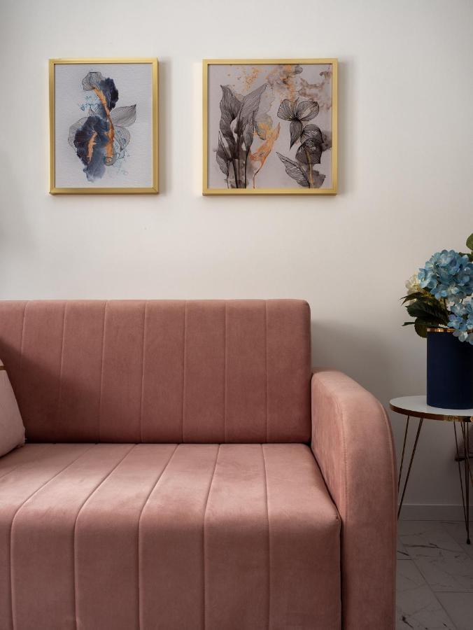 Apartment Krzemieniecka 8 Metro Slodowiec By Perfect *