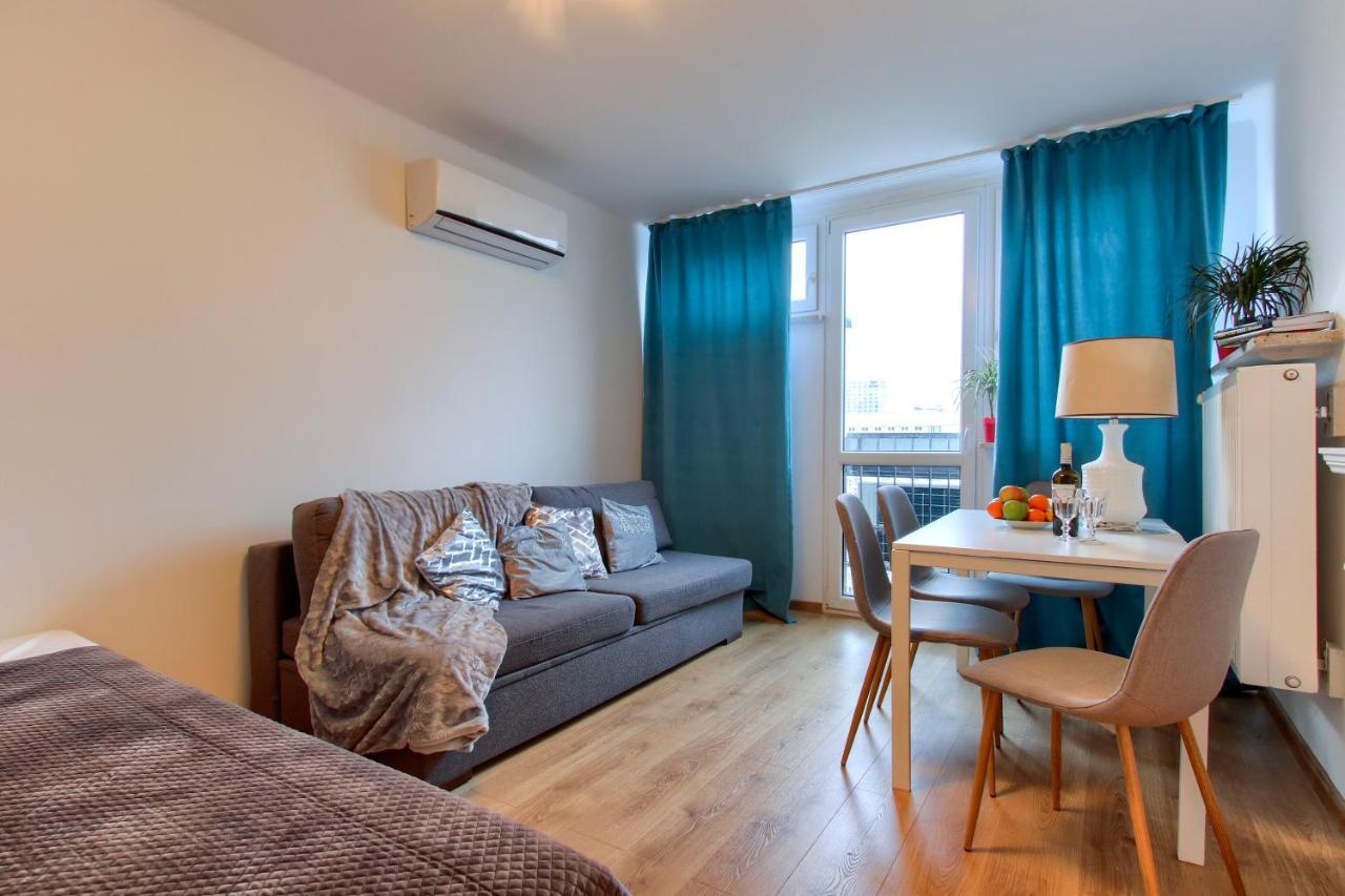 Apartament Unitapartaments Short Rent In By Metro Station Rondo Onz With 3bedrooms 23