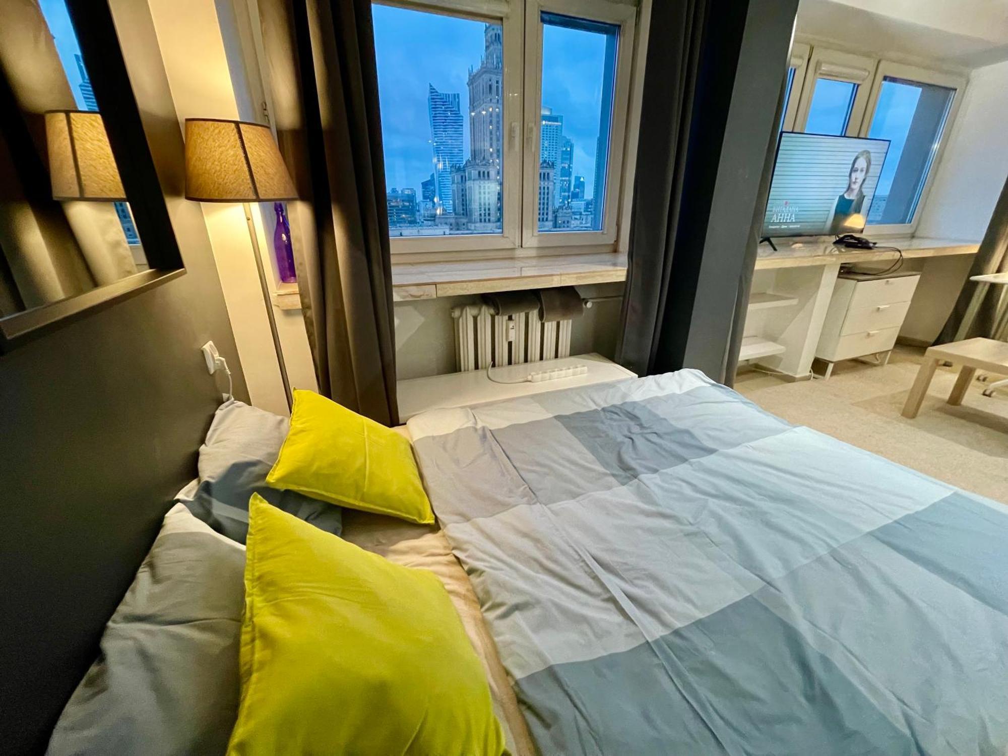 Apartment Sawa 2xmetro Wifi 500 Mbs 50'tv Netflix Hbo Appletv+ Warsaw