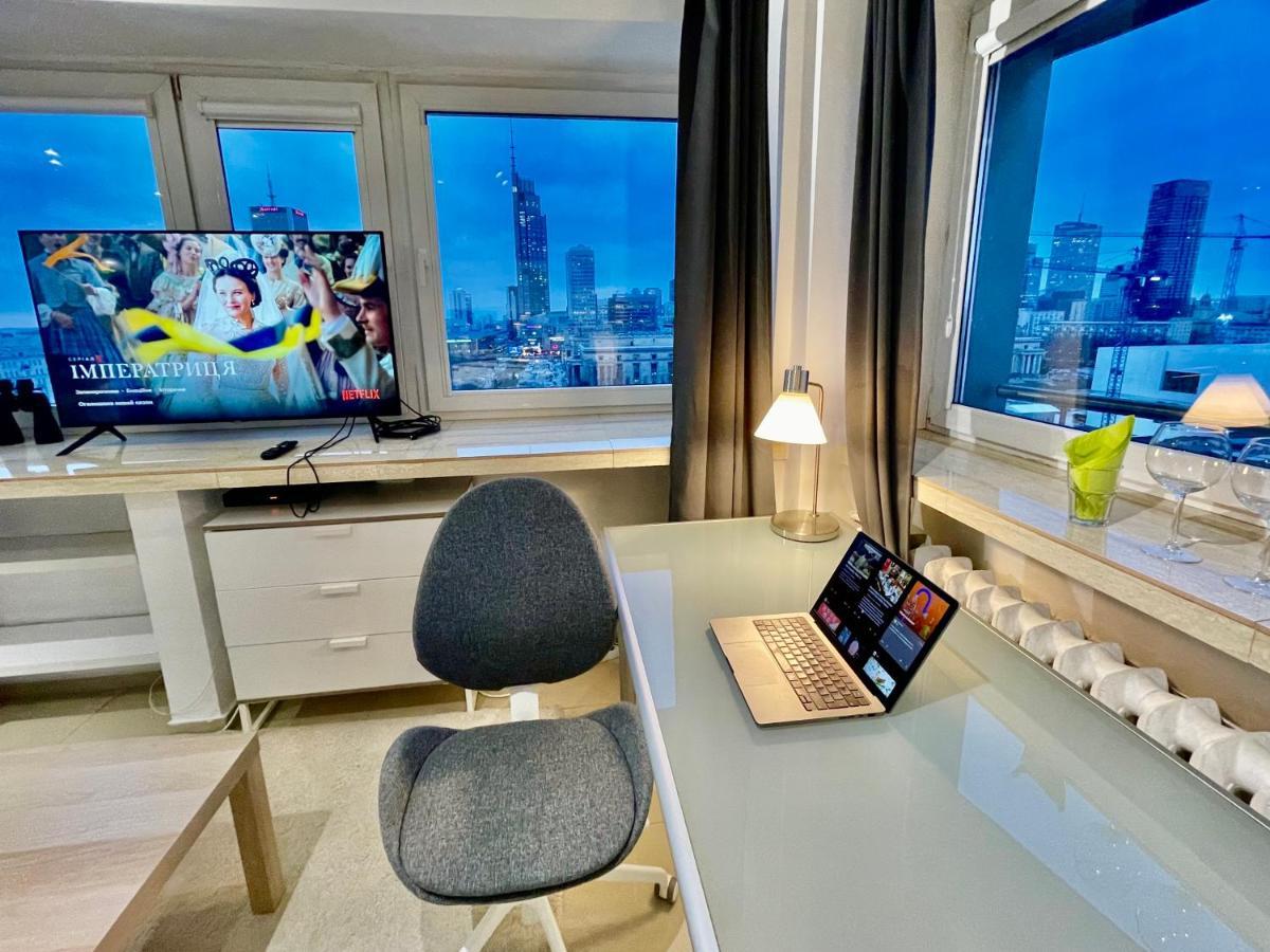 Sawa 2xmetro Wifi 500 Mbs 50'tv Netflix Hbo Appletv+ Apartment Warsaw