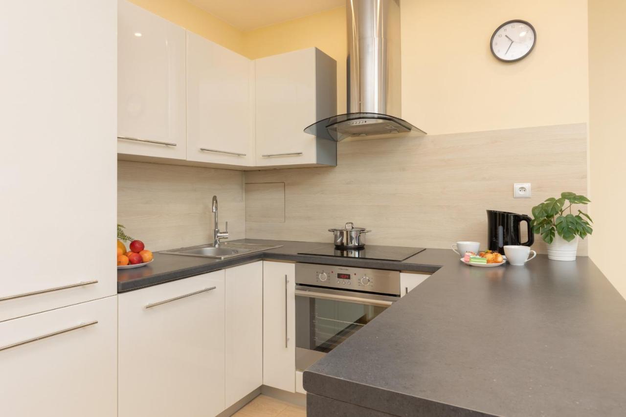 Praga Family With Parking By Renters Warsaw