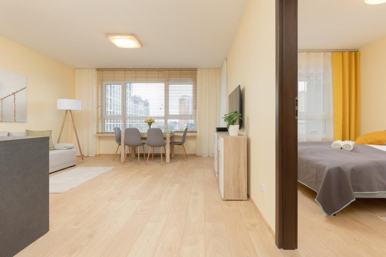 Apartment Praga Family With Parking By Renters *
