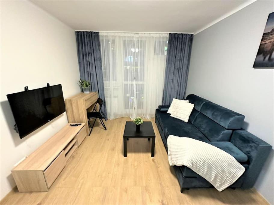 Exclusive 3br! In City Center +netflix! Apartment Warsaw