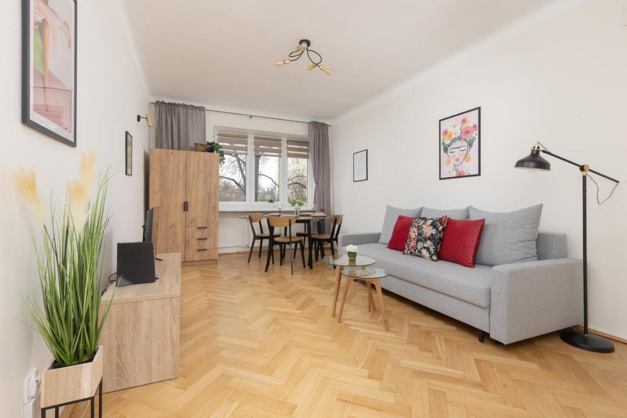 Apartment Biale Aleje Mokotow Metro By Renters *