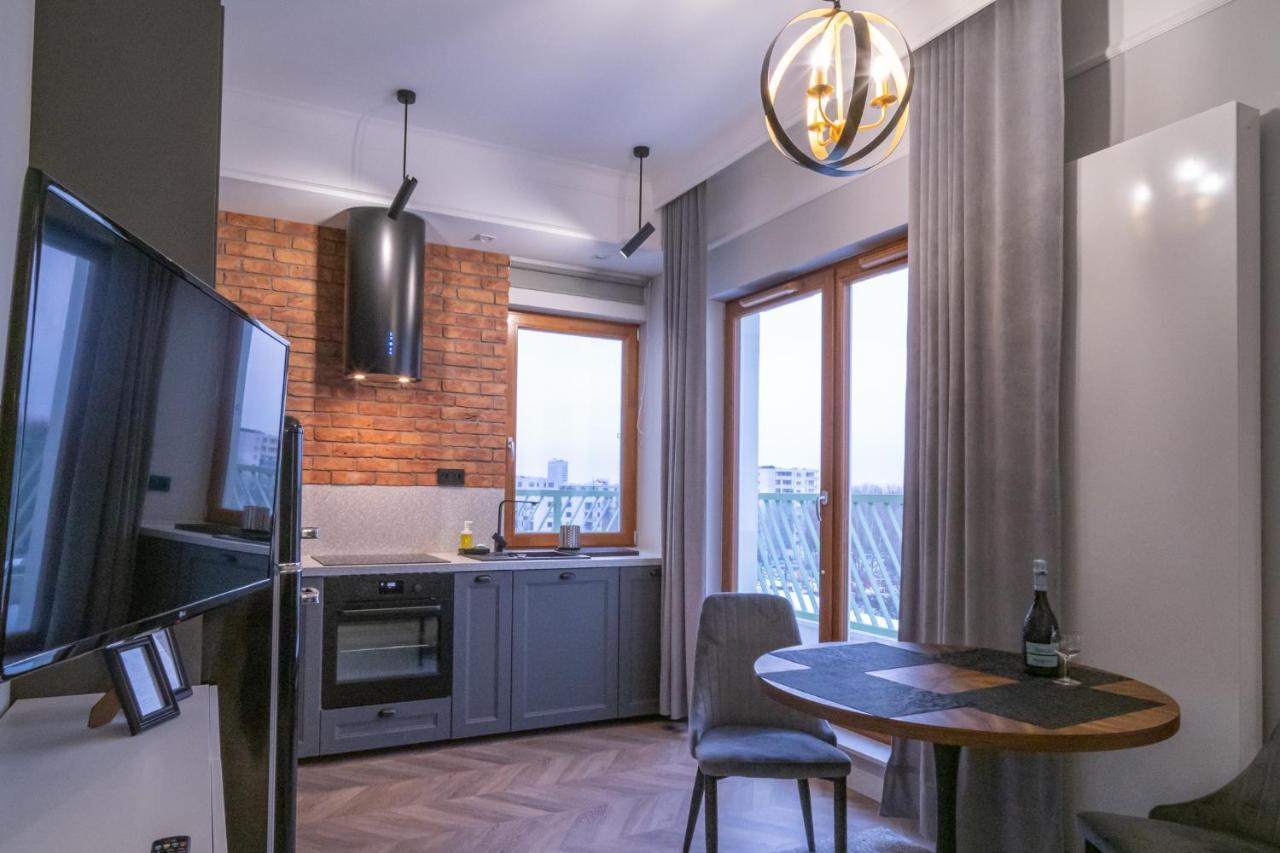Apartment Labo Metro Mlociny