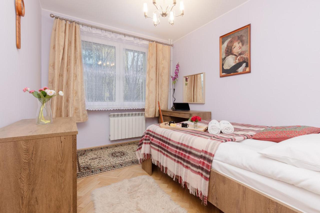 Apartment Wlochy Family By The Airport By Renters