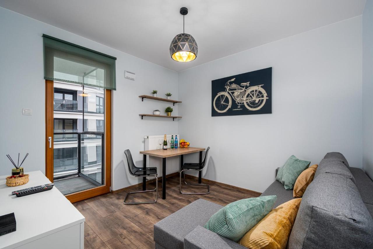 Apartament Ks Kasprzaka Street 26 Apartment *