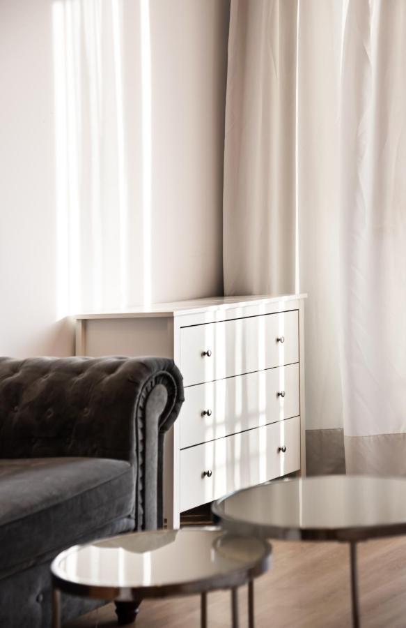 Wola Bloom Apartment Warschau